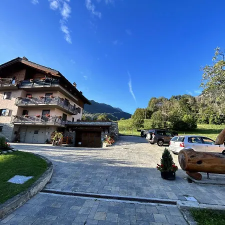 Maison Le Cré 4 Сasa de vacaciones Introd