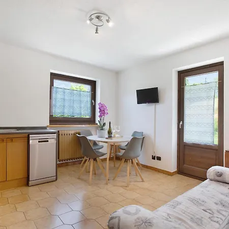 Maison Le Cre 4 *